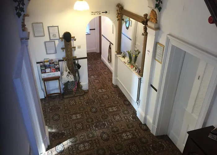 Guest house Holly York