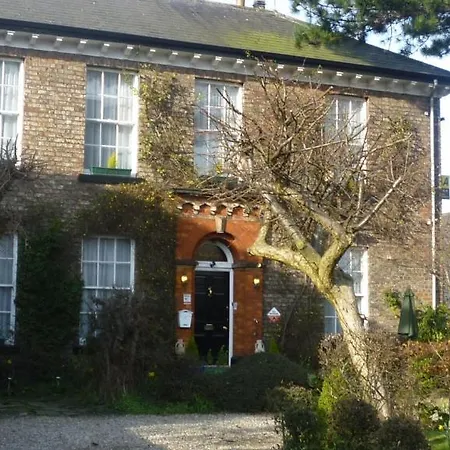 Holly Guest house